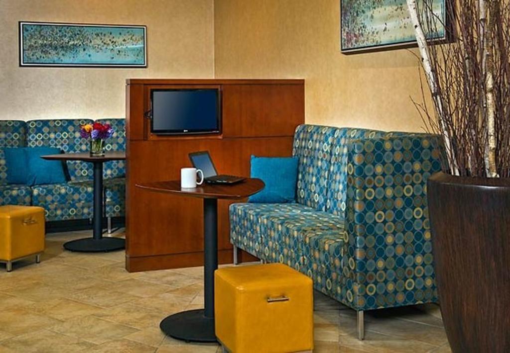 Hotel By Marriott Washington, Dc National Mall 3*